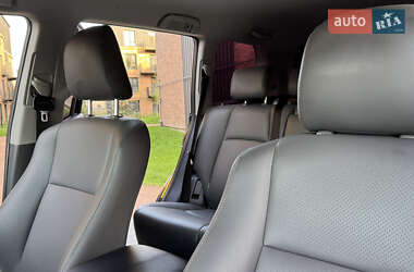Внедорожник / Кроссовер Toyota Land Cruiser Prado 2014 в 