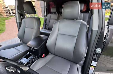 Внедорожник / Кроссовер Toyota Land Cruiser Prado 2014 в 