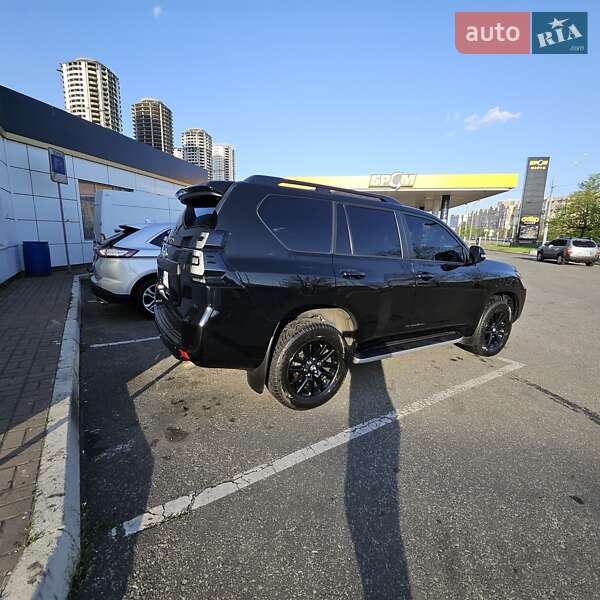 Внедорожник / Кроссовер Toyota Land Cruiser Prado 2023 в Киеве фото 4 Внедорожник / Кроссовер Toyota Land Cruiser Prado 2023 в Киеве