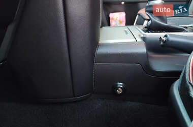 Внедорожник / Кроссовер Toyota Land Cruiser Prado 2021 в 