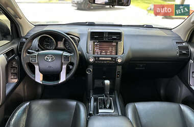 Внедорожник / Кроссовер Toyota Land Cruiser Prado 2013 в 