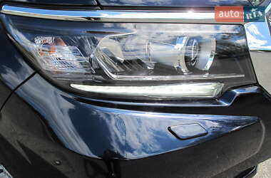 Внедорожник / Кроссовер Toyota Land Cruiser Prado 2018 в 