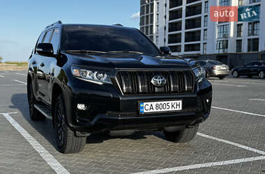 Внедорожник / Кроссовер Toyota Land Cruiser Prado 2021 в 