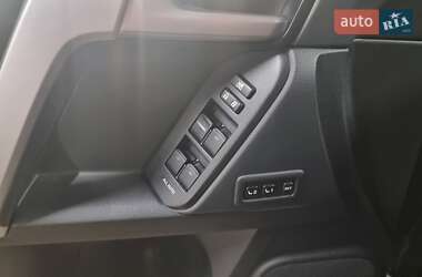 Позашляховик / Кросовер Toyota Land Cruiser Prado 2021 в 
