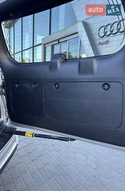 Внедорожник / Кроссовер Toyota Land Cruiser Prado 2020 в 