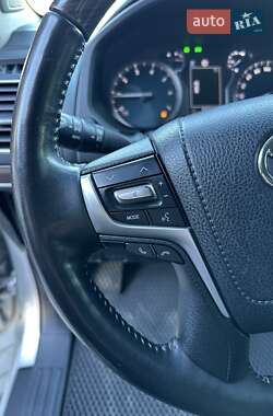 Внедорожник / Кроссовер Toyota Land Cruiser Prado 2020 в 