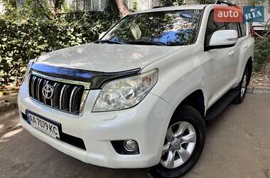 Позашляховик / Кросовер Toyota Land Cruiser Prado 2011 в 