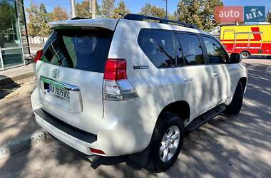 Позашляховик / Кросовер Toyota Land Cruiser Prado 2011 в 