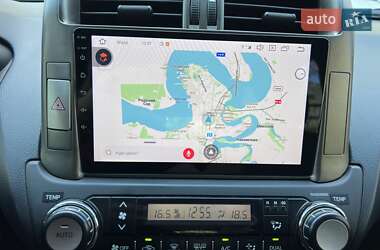 Позашляховик / Кросовер Toyota Land Cruiser Prado 2011 в 