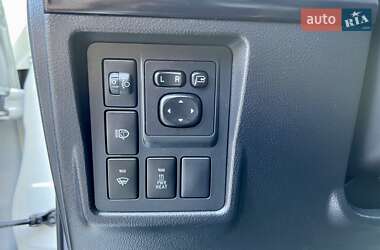Позашляховик / Кросовер Toyota Land Cruiser Prado 2011 в 