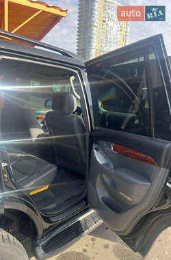Внедорожник / Кроссовер Toyota Land Cruiser Prado 2006 в 