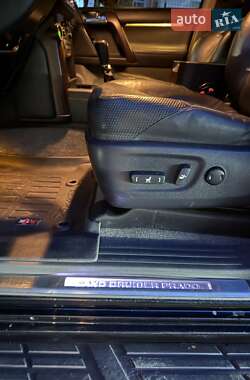 Позашляховик / Кросовер Toyota Land Cruiser Prado 2010 в 