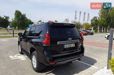 Внедорожник / Кроссовер Toyota Land Cruiser Prado 2022 в 