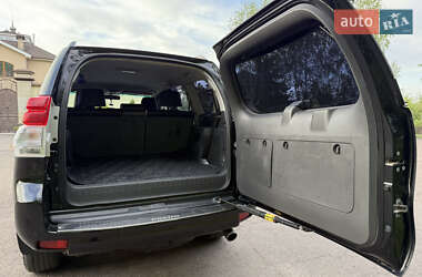 Внедорожник / Кроссовер Toyota Land Cruiser Prado 2011 в 