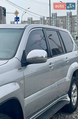 Позашляховик / Кросовер Toyota Land Cruiser Prado 2006 в 