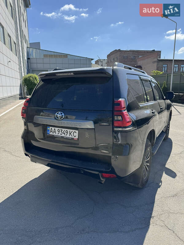 Внедорожник / Кроссовер Toyota Land Cruiser Prado 2019 в Киеве фото 4 Внедорожник / Кроссовер Toyota Land Cruiser Prado 2019 в Киеве