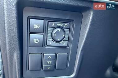 Позашляховик / Кросовер Toyota Land Cruiser Prado 2022 в 