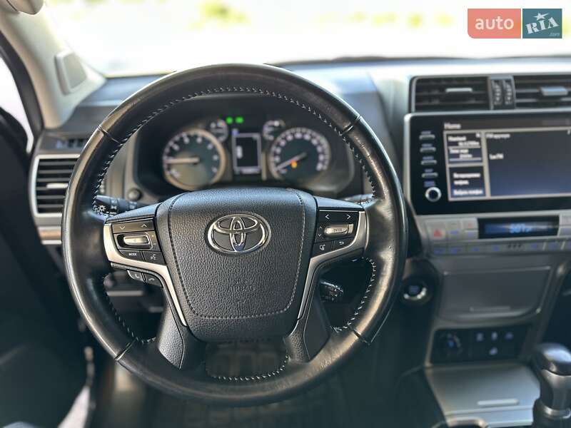 Позашляховик / Кросовер Toyota Land Cruiser Prado 2021 в Дніпрі