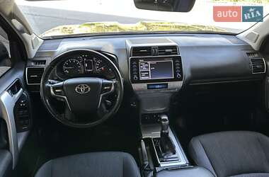 Внедорожник / Кроссовер Toyota Land Cruiser Prado 2021 в 