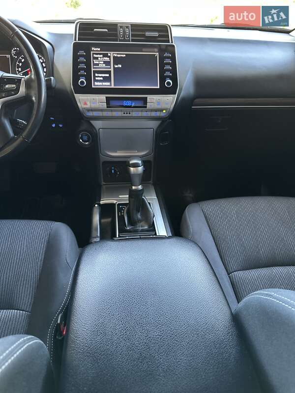Позашляховик / Кросовер Toyota Land Cruiser Prado 2021 в Дніпрі