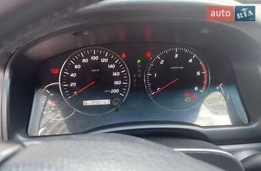Внедорожник / Кроссовер Toyota Land Cruiser Prado 2005 в 