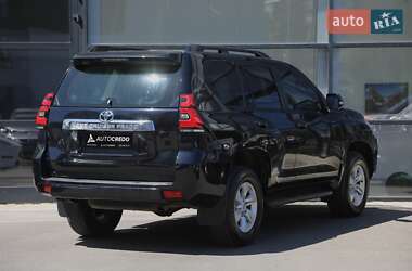Позашляховик / Кросовер Toyota Land Cruiser Prado 2020 в 