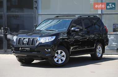 Позашляховик / Кросовер Toyota Land Cruiser Prado 2020 в 