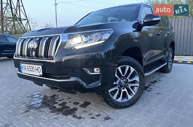 Внедорожник / Кроссовер Toyota Land Cruiser Prado 2022 в 