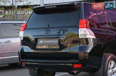 Позашляховик / Кросовер Toyota Land Cruiser Prado 2012 в 