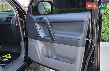 Позашляховик / Кросовер Toyota Land Cruiser Prado 2012 в 