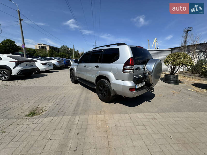 Позашляховик / Кросовер Toyota Land Cruiser Prado 2003 в Дніпрі