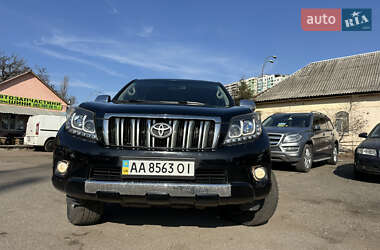 Позашляховик / Кросовер Toyota Land Cruiser Prado 2010 в Києві