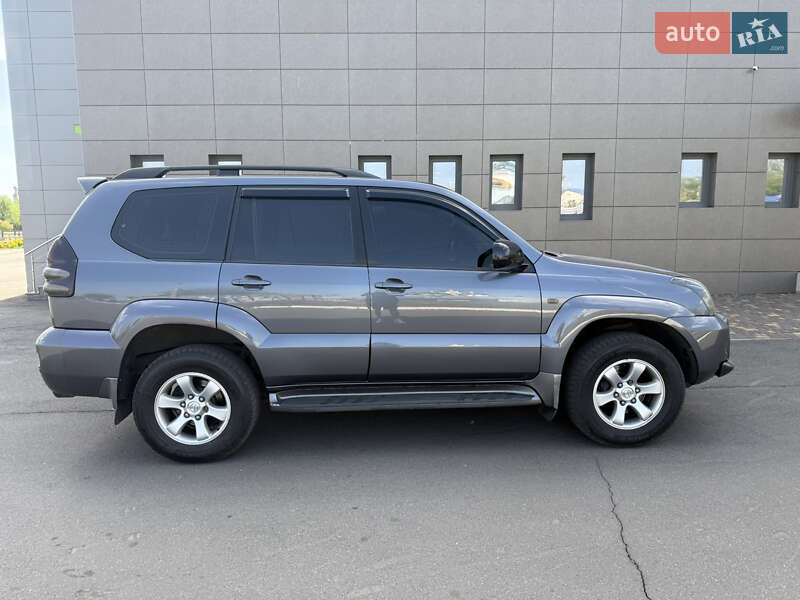 Позашляховик / Кросовер Toyota Land Cruiser Prado 2008 в Кривому Розі