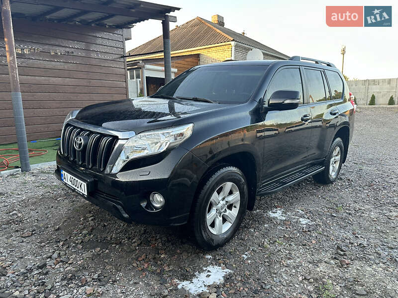 Позашляховик / Кросовер Toyota Land Cruiser Prado 2017 в 