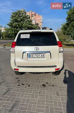 Позашляховик / Кросовер Toyota Land Cruiser Prado 2010 в Дніпрі