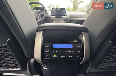 Внедорожник / Кроссовер Toyota Land Cruiser Prado 2022 в 