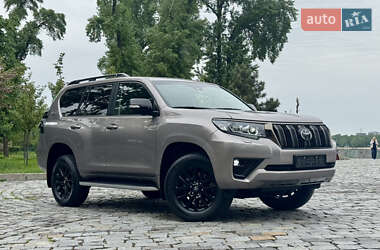 Внедорожник / Кроссовер Toyota Land Cruiser Prado 2022 в 