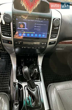 Внедорожник / Кроссовер Toyota Land Cruiser Prado 2005 в 