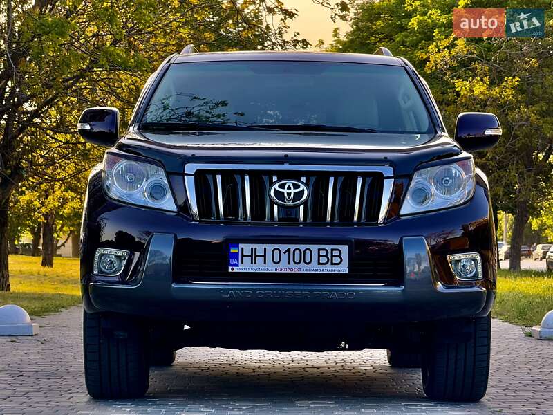 Позашляховик / Кросовер Toyota Land Cruiser Prado 2010 в Одесі