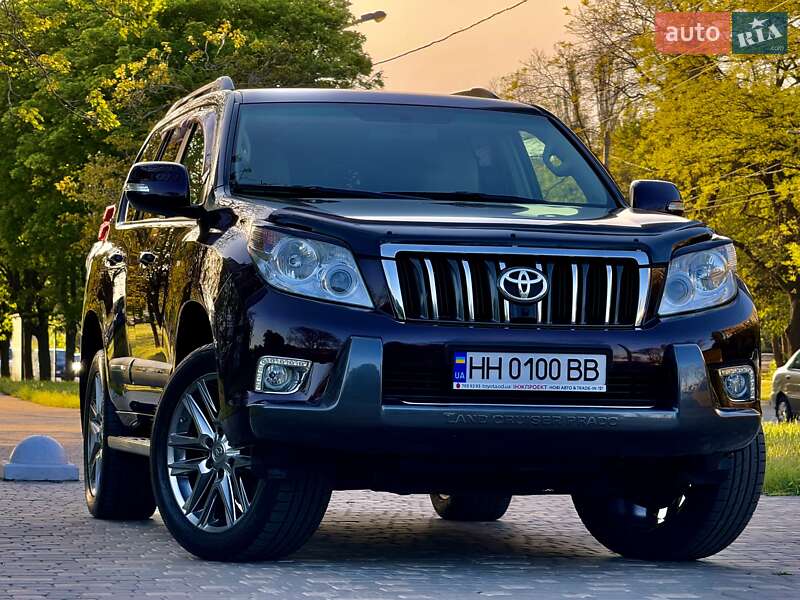 Позашляховик / Кросовер Toyota Land Cruiser Prado 2010 в Одесі