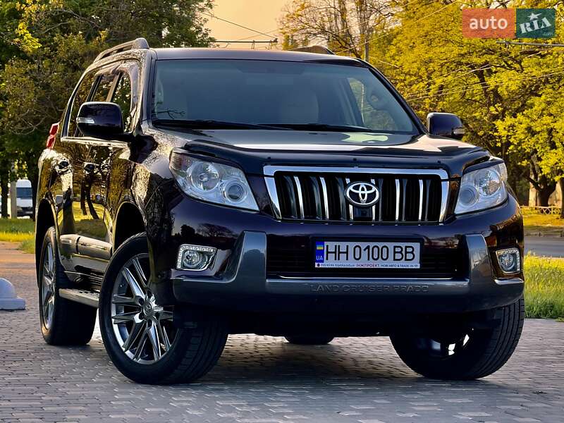 Позашляховик / Кросовер Toyota Land Cruiser Prado 2010 в Одесі