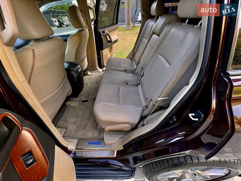 Позашляховик / Кросовер Toyota Land Cruiser Prado 2010 в Одесі