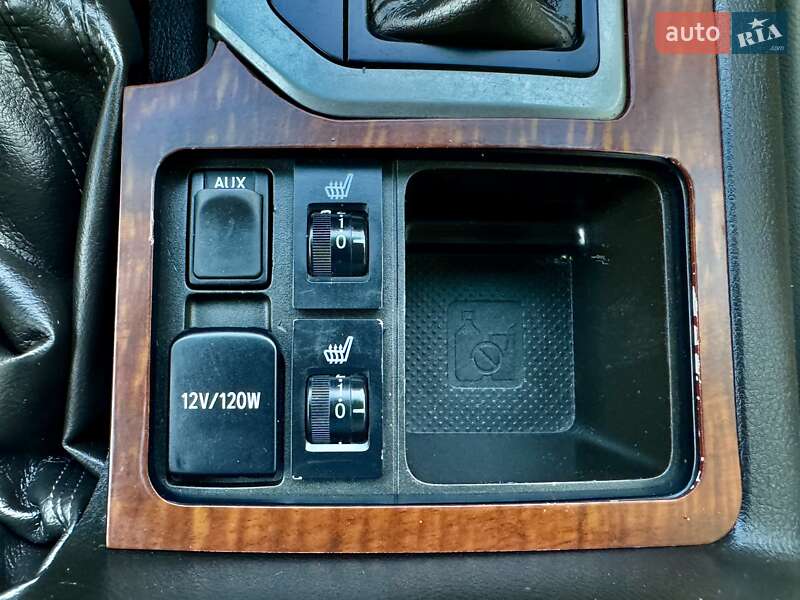 Позашляховик / Кросовер Toyota Land Cruiser Prado 2010 в Одесі