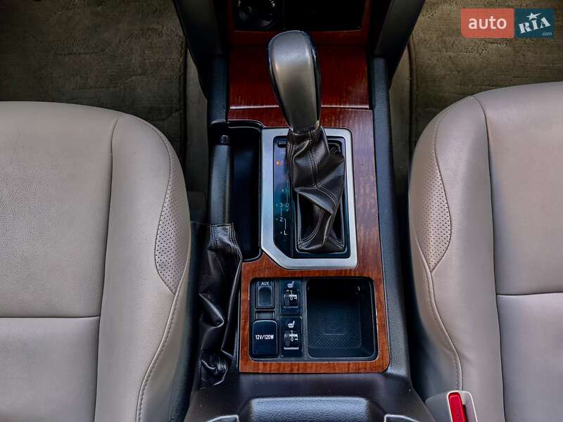 Позашляховик / Кросовер Toyota Land Cruiser Prado 2010 в Одесі