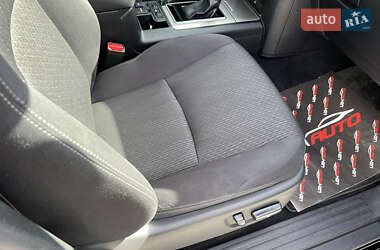 Внедорожник / Кроссовер Toyota Land Cruiser Prado 2022 в 