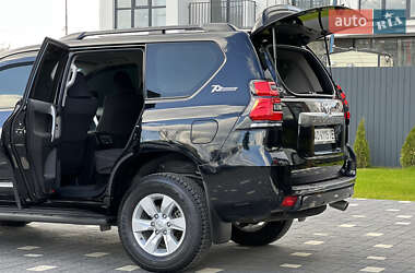 Внедорожник / Кроссовер Toyota Land Cruiser Prado 2022 в 