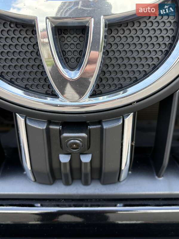 Внедорожник / Кроссовер Toyota Land Cruiser Prado 2018 в Новояворовске