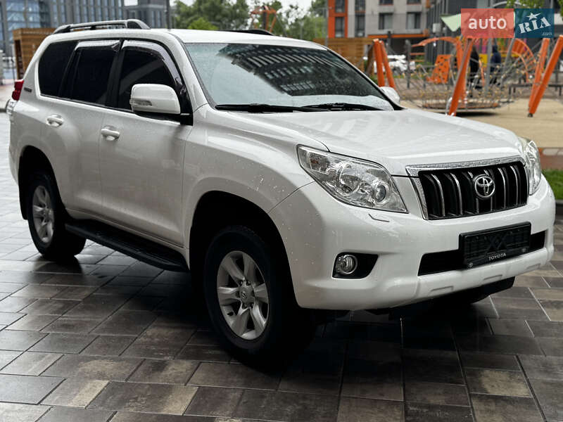 Toyota Land Cruiser Prado 2012
