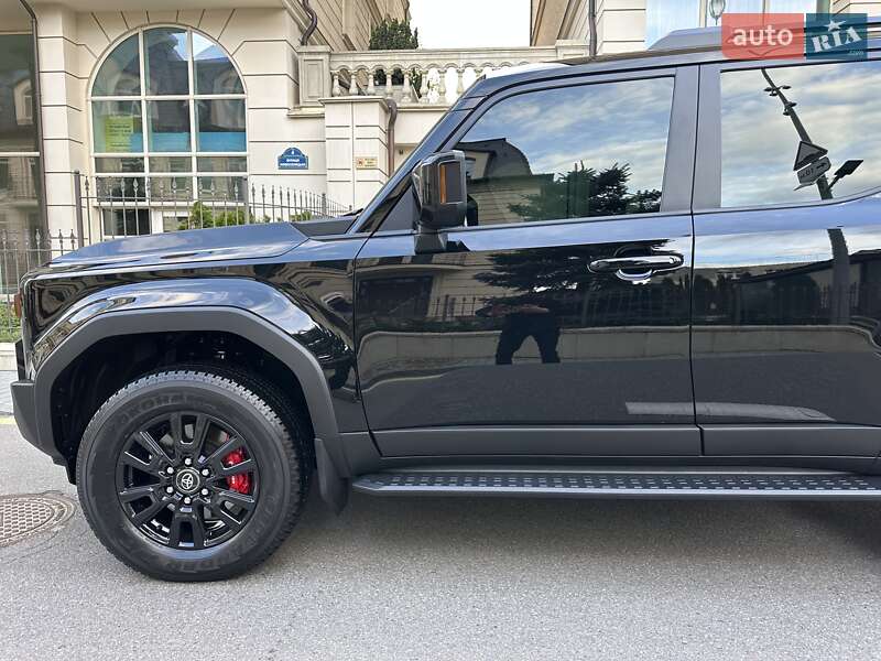 Позашляховик / Кросовер Toyota Land Cruiser Prado 2025 в Києві