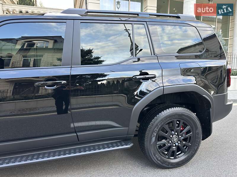 Позашляховик / Кросовер Toyota Land Cruiser Prado 2025 в Києві